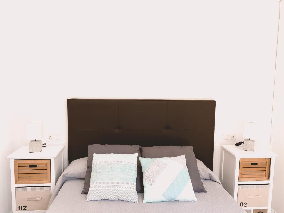 Apartamentos 3M Areas ポンテベドラ エクステリア 写真