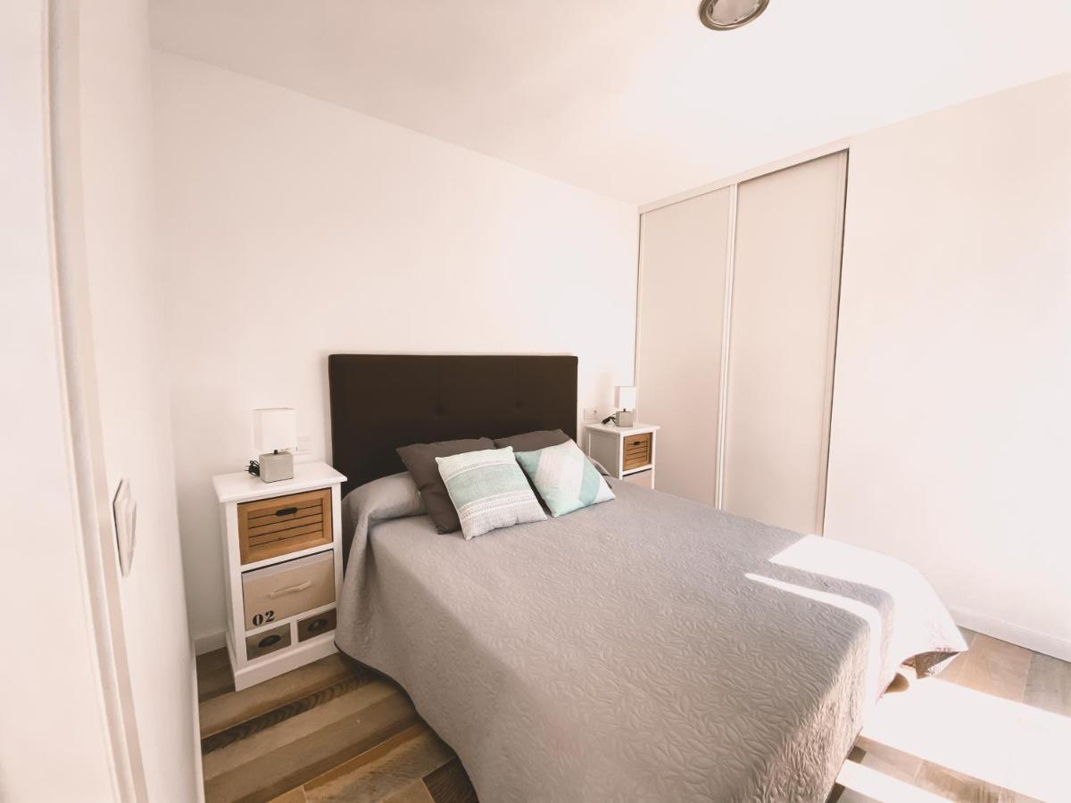 Apartamentos 3M Areas ポンテベドラ エクステリア 写真